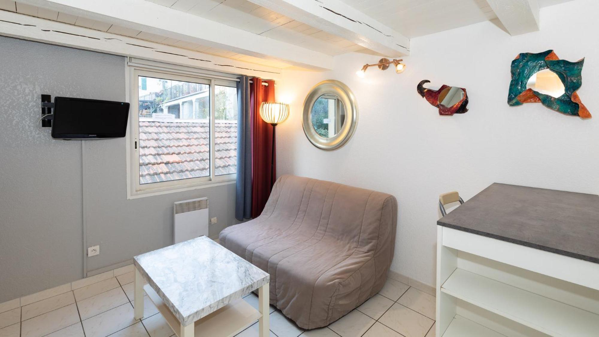 Loc'Apparts Montpellier Ruang foto